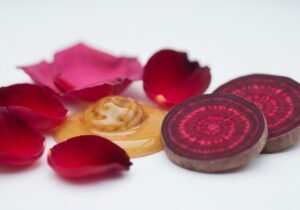 How to Get Pink Lips Naturally: 5 Beauty Tips That Work